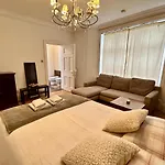 En Suite Room & Private Bathroom, In Marylebone, Paddington #Room Name Is Paris#