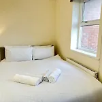 Cosy Home, 10Min Drv From Canary Wharf & Stratford