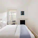 Cool, Quiet Notting Hill 2 Bed Apt