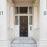 Convenient Studio Near Victoria