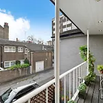 Knightsbridge William Mews