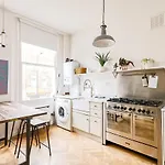Artsy Dalston Flat