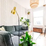Artsy Dalston Flat