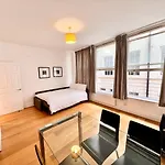 Deluxe Entire Apartment Between Covent Garden And St Pauls Cathedral