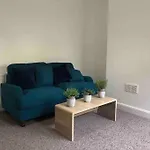Garden Flat In Central Location