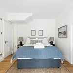 Fabulous Chelsea 2 Bed