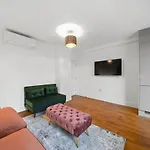 Hububb Luxury Kensington Apartments