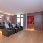 5 Double Bed Town House In South Kensington