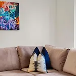 Hububb Luxury Kensington Apartments