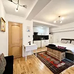 Callard Close