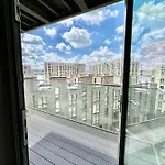 Luxury 2 Bedroom 2 Bathroom Apartment - London City Airport