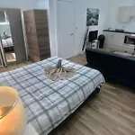 Southwark & Bermondsey Nest Penthouse Apartment