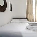 Guestready - Relaxing Hotel-Style Rooms