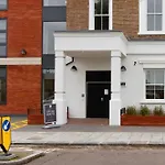 Stunning Modern Studios At Seven Sisters Located In London