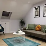 5 Star Apartment