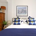 The London Secret, 1 Bed Flat With Patio - Zone 2