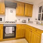 Private Double Room With Smart Tv In Greenwich