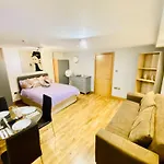 One Bed Apartment In Camden London