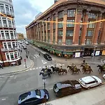 Knightsbridge Apartments Opposite Harrods Large Self Contained 1 Bedroom Apartment