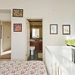 Three Bedroom Apartment In Sloane Square