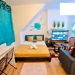 Charming Studio In Golders Green