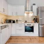Contemporary Clapham Living