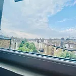 One Bed Studio Flat In Central London