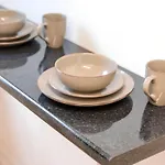 Cozy 2Br Retreat, London Rental!