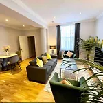 Spacious 2 Bed Apartment In The Heart Of Kensington