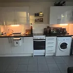 Lovely Room In Chelsea