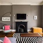 Stunning Notting Hill Apt, Beautiful Street