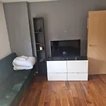 Immaculate 1-Bed Apartment In London