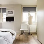 Stunning 1-Bed Apartment In London