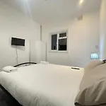 Private Double Room In Stratford