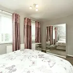 Stunning 3Br Penthouse With Ac, Private Lift And Balcony In Central London