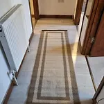 Flat 8 Near Westfield Centre, 1 Bedroom, 1 Bathroom Flat