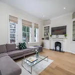 Luxury 2 Bedroom Apartment On Portobello Road