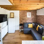 Cozy 2 Bedroom / Westfield / Hammersmith Hospital