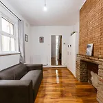 Great Rooms In Plaistow