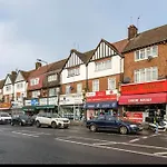 Immaculate Spacious 3 Bedrooms Flat Wembley Park