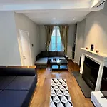 4 Floor Apartment In Covent Garden