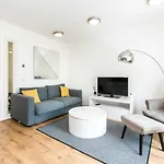 Amazing 2 Bedroom / Earls Court / Kensington
