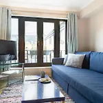 Wapping - Tobacco Docks - Modern Flat