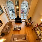Grade II Listed Balconied 3-Bed Mezzanine Kensington Flat