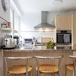 Peaceful Renovated 5Bdr House Wgarden