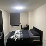 Lovely Room In Chelsea