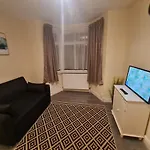 One Bedroom Apartment With Garden
