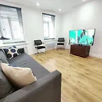 3 Bed Flat Close To Liverpool St & Brick Lane