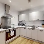 Bright & Beautiful 1 Bedroom Flat In London Bridge