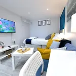 Cozy Studio Retreat In Vibrant Crystal Palace,